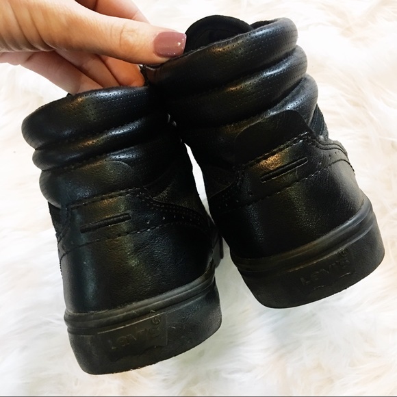 Levi’s High Top Sneakers - Picture 4 of 6